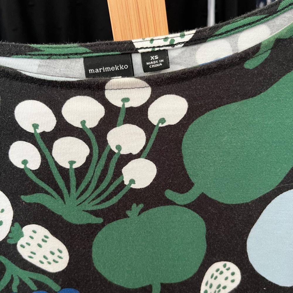 UNIQLO/MARIMEKKO COTTON TOP